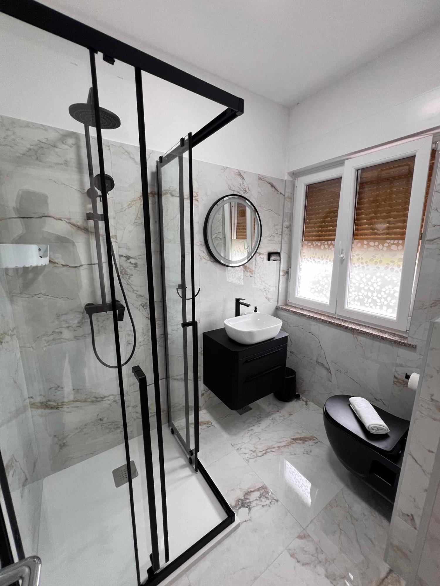 Apartments Iskra روفينج المظهر الخارجي الصورة